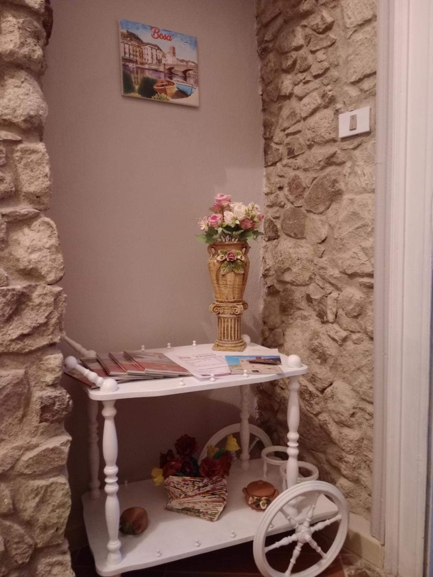 Appartamento vacanze Le rose Bosa Esterno foto